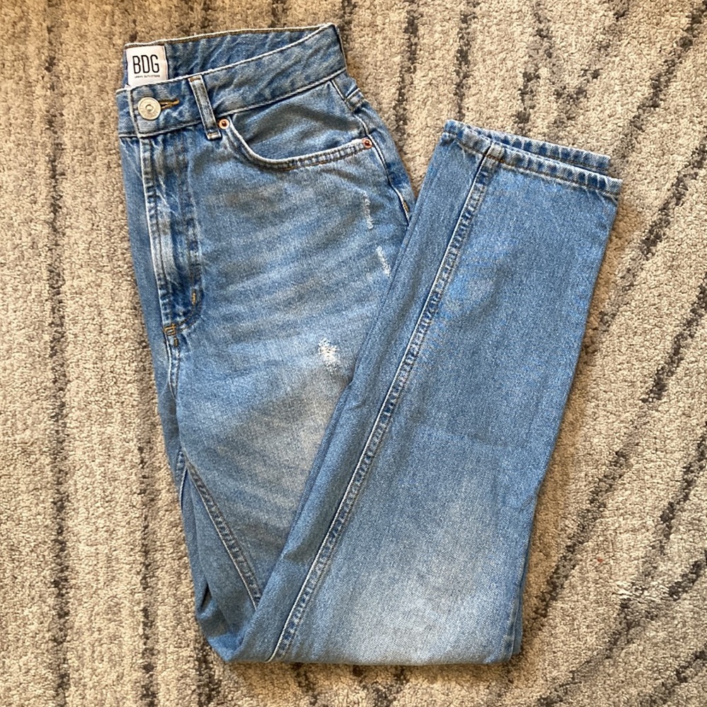 Mom high rise BDG jeans, lightly distressed. Size 28.